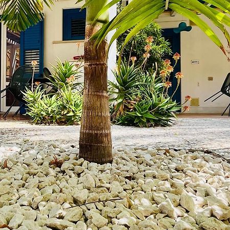 Orsola Apartments Favignana Bagian luar foto