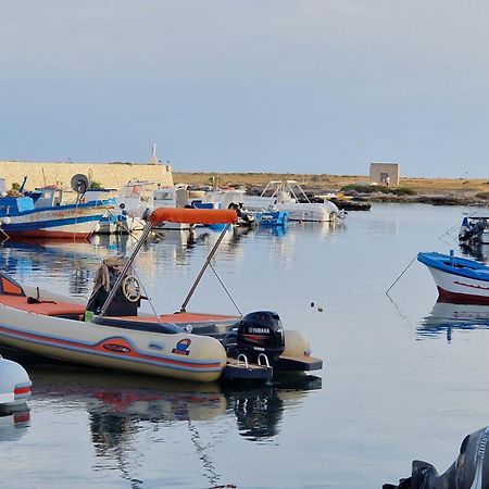 Orsola Apartments Favignana Bagian luar foto