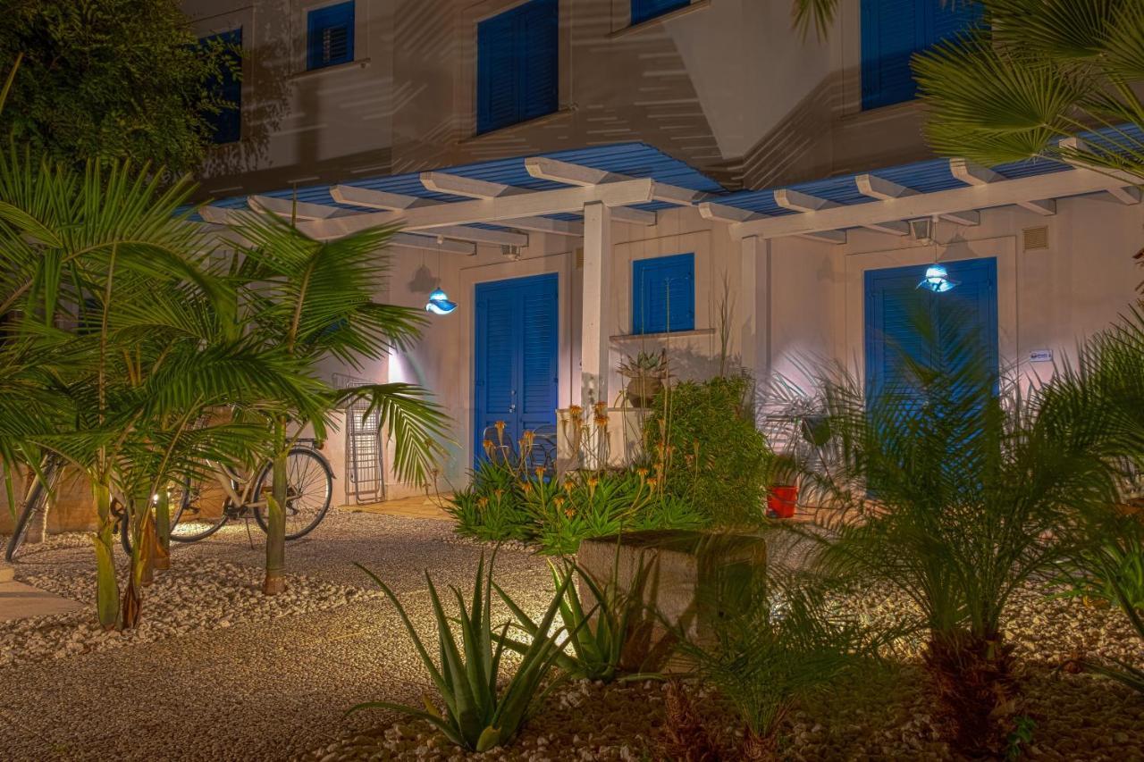 Orsola Apartments Favignana Bagian luar foto