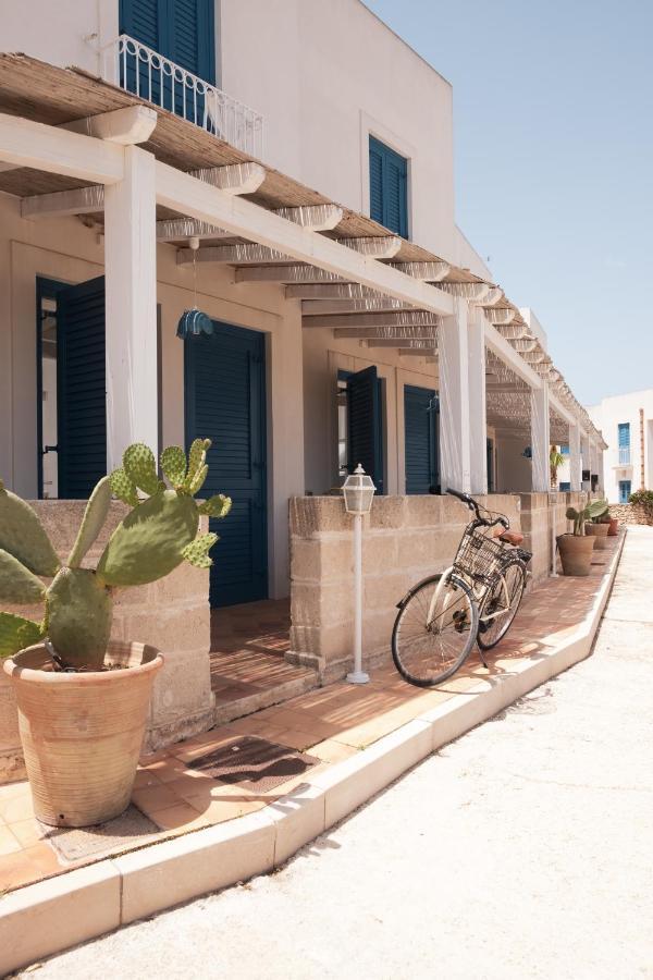 Orsola Apartments Favignana Bagian luar foto