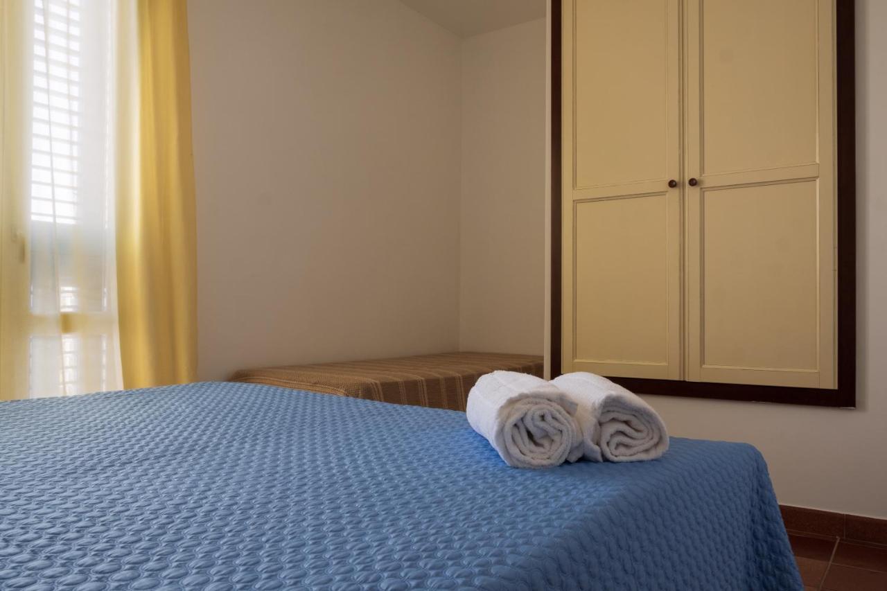 Orsola Apartments Favignana Bagian luar foto
