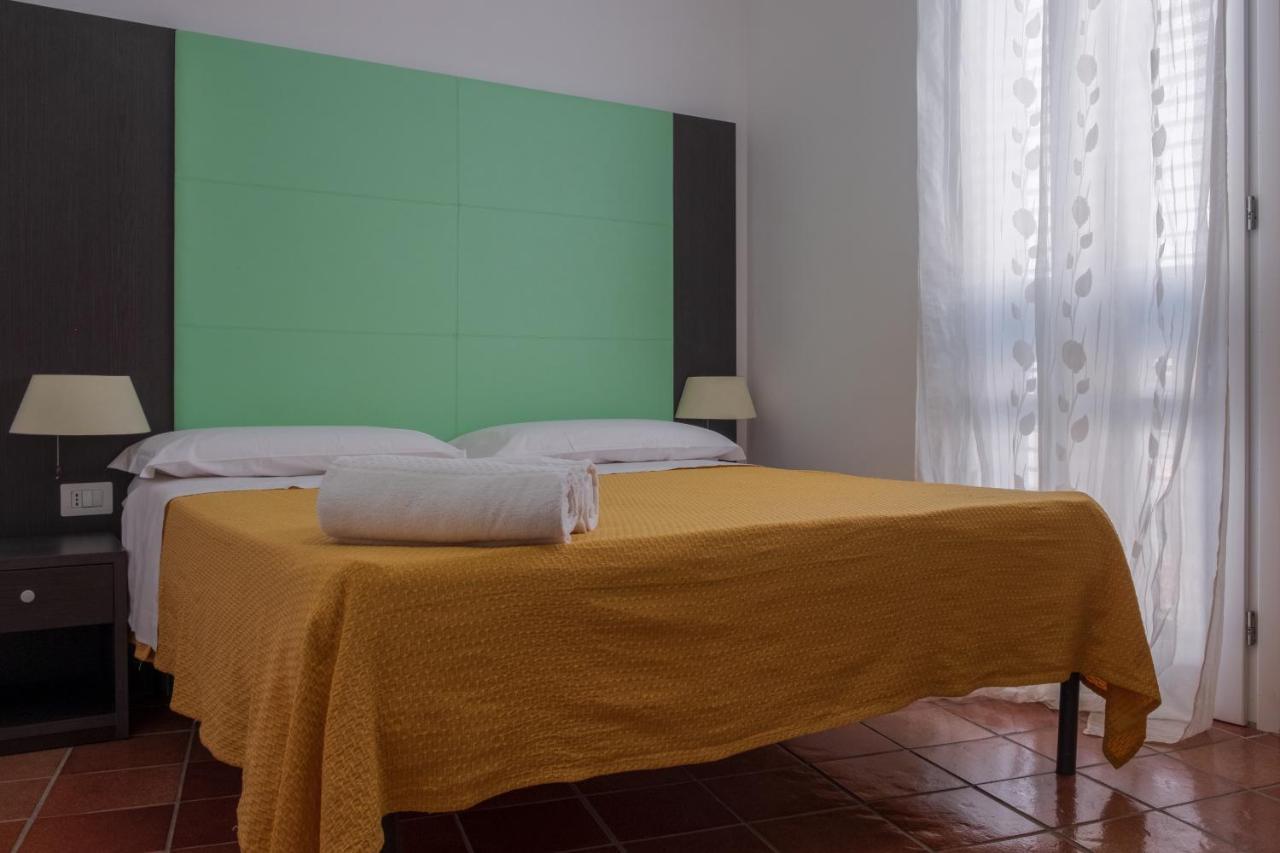 Orsola Apartments Favignana Bagian luar foto